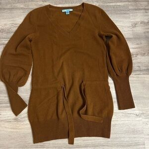 Antonio Melani 100% cashmere brown V-Neck sweater size medium belted sweater